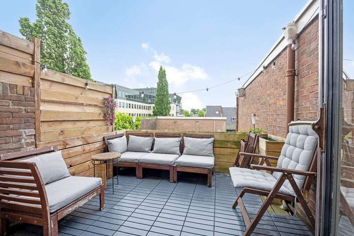 Photo 17 of Rosendaalsestraat 196