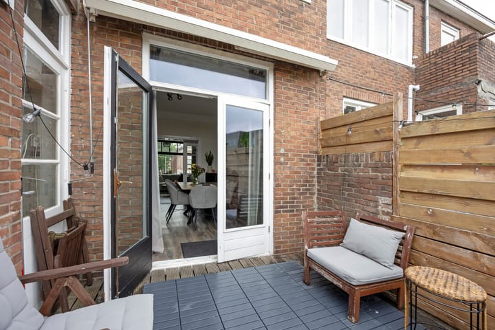 Photo 18 of Rosendaalsestraat 196