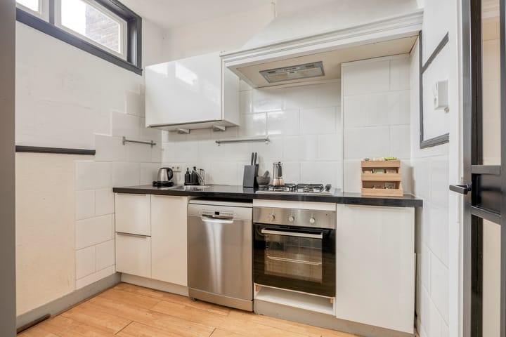 Photo 20 of Rosendaalsestraat 196