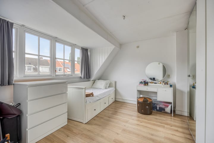 Photo 27 of Rosendaalsestraat 196