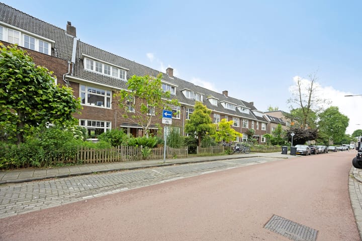 Photo 32 of Rosendaalsestraat 196
