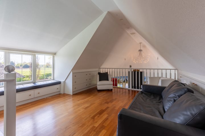 Photo 47 of Roosendaalseweg 24