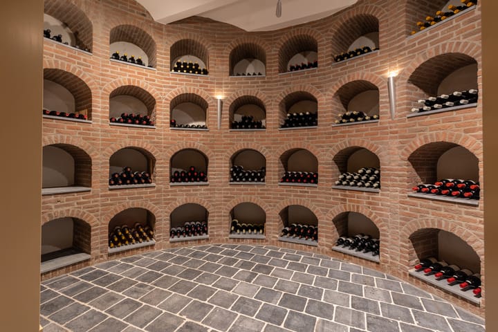 Photo 51 of Roosendaalseweg 24