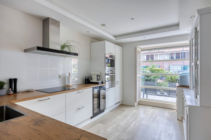 Photo 3 of Laurens van Kuikstraat 10