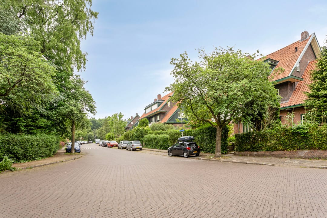 Photo 41 of Lorentzlaan 2