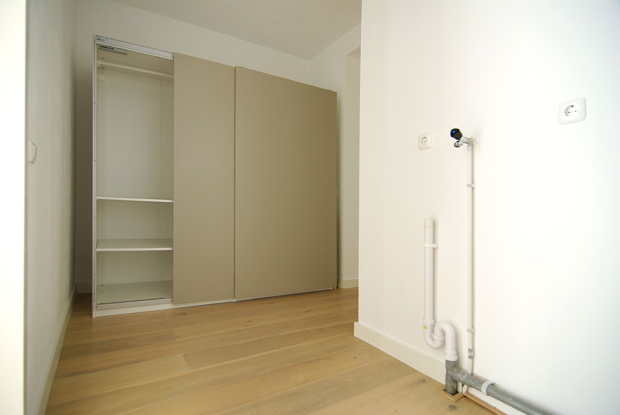 Foto 24 van Suze Robertsonstraat 7