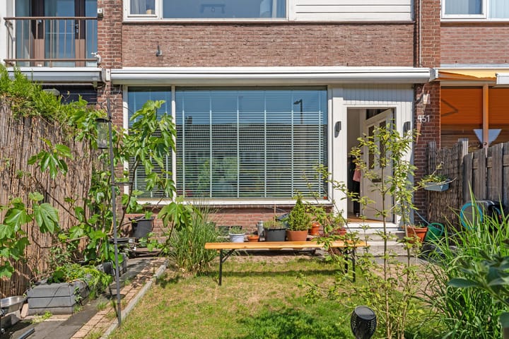 Foto 34 van Zestienhovensekade 451