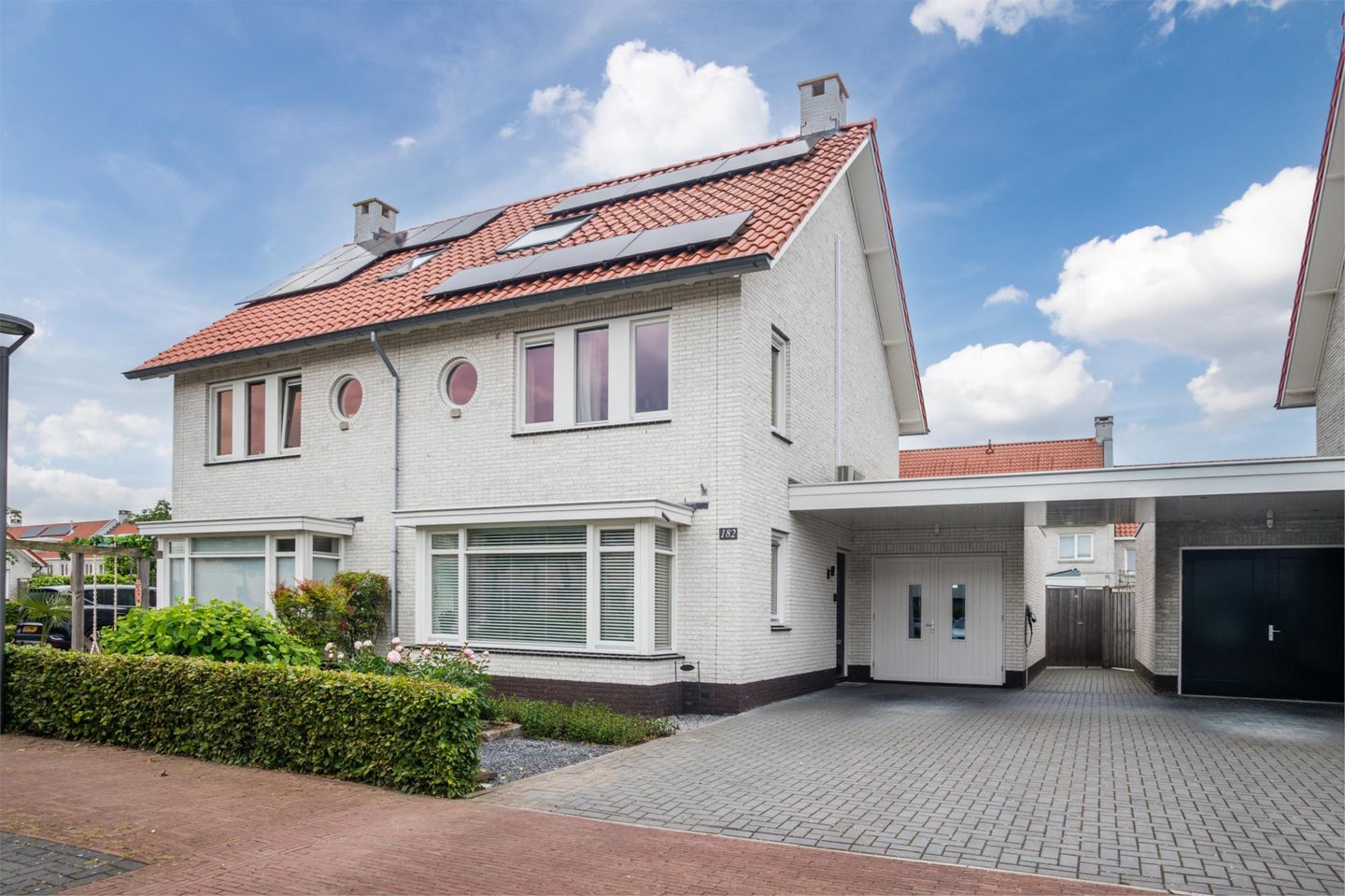 Foto 1 van Lover 182