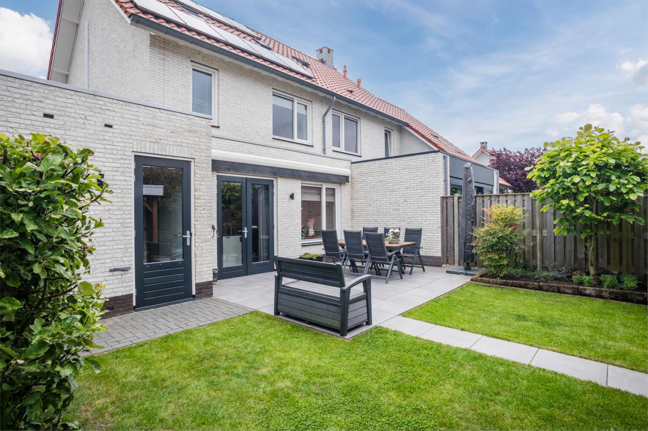 Photo 27 of Lover 182