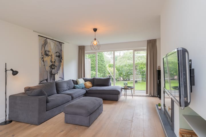 Foto 10 van Witte de Withlaan 26