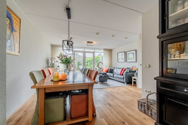 Foto 12 van Peterhof 13