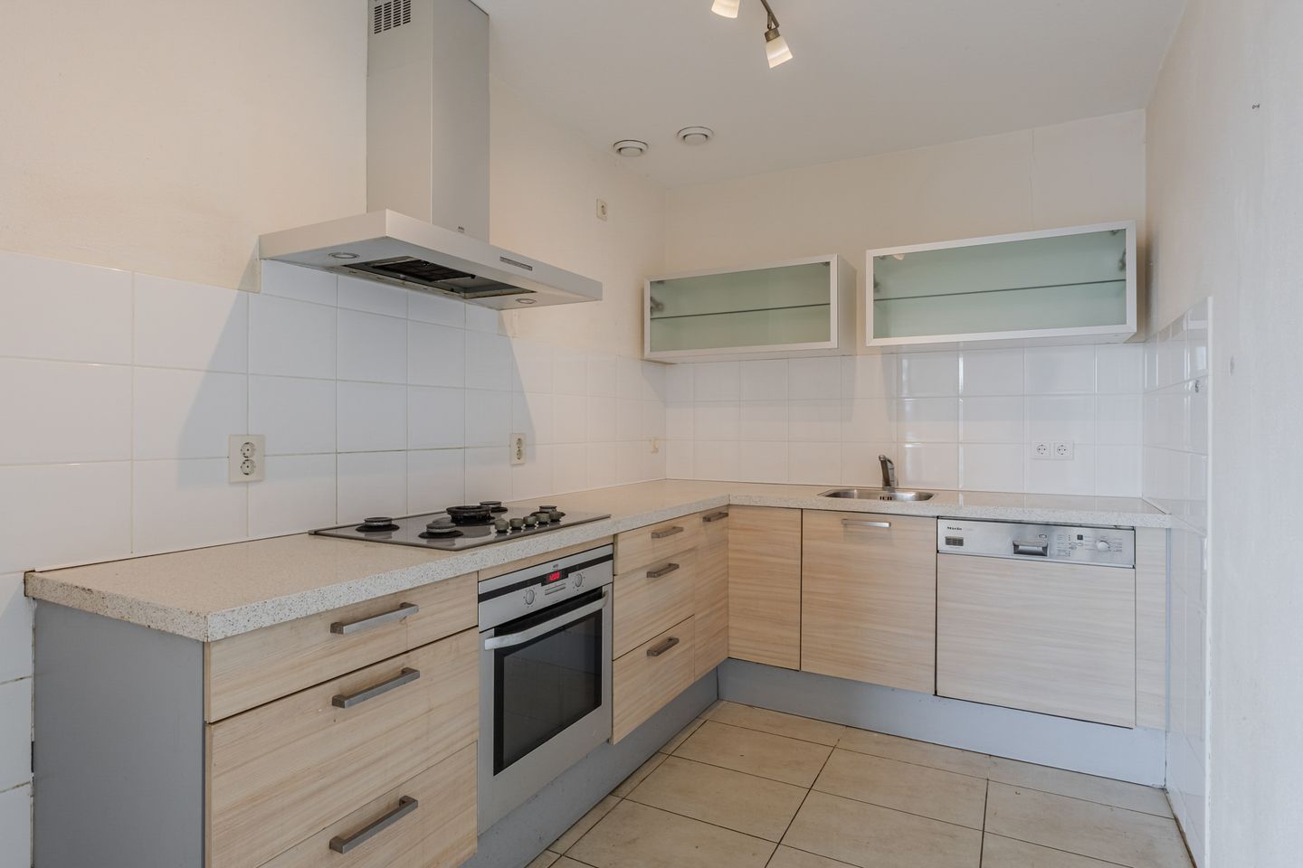 Foto 14 van Driekoningendwarsstraat 1-16