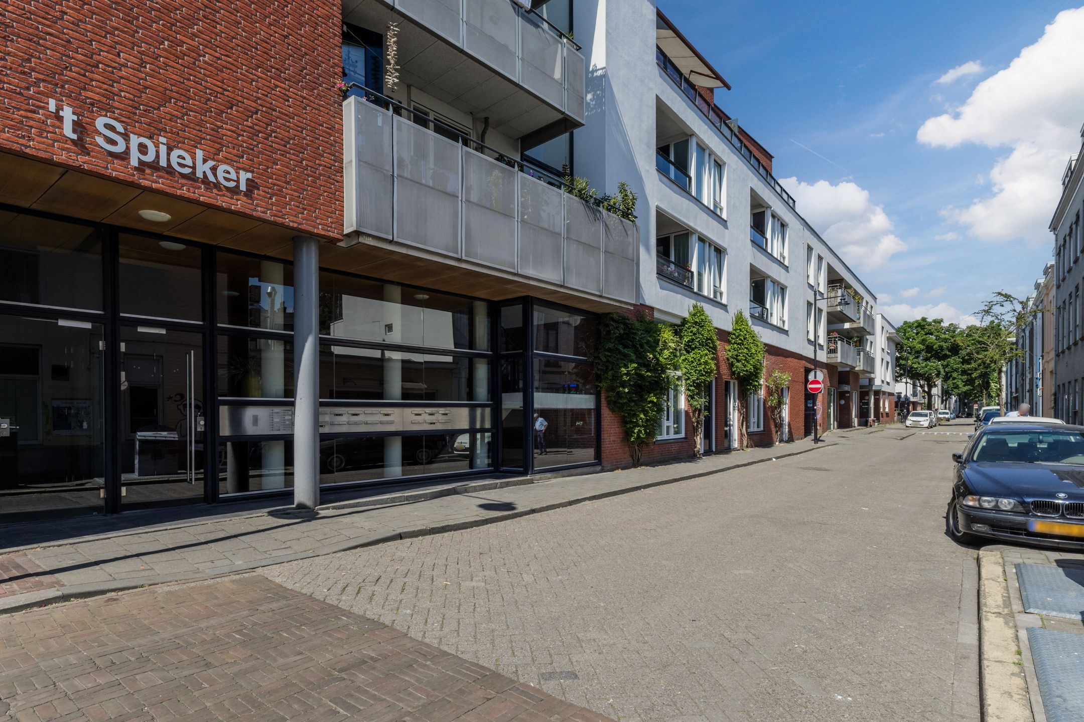 Foto 33 van Driekoningendwarsstraat 1-16