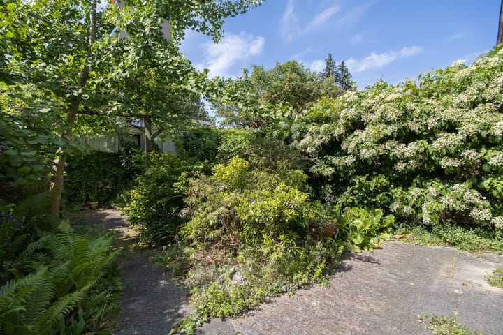 Foto 38 van Kouwerplantsoen 10