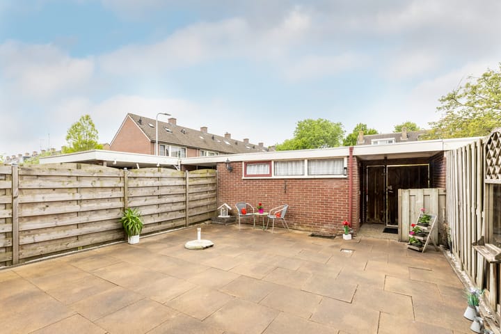 Photo 6 of Leeuwerikstraat 16