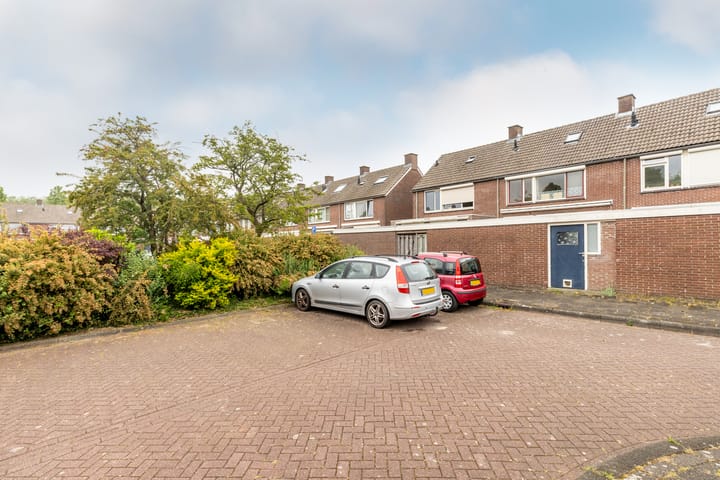 Photo 7 of Leeuwerikstraat 16