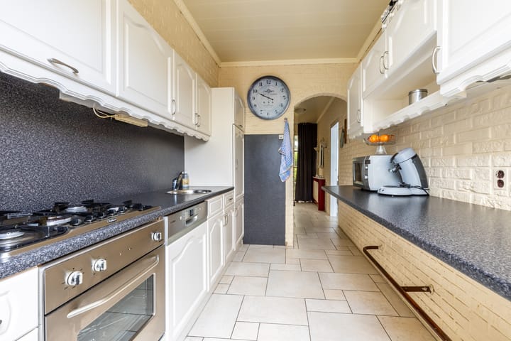 Photo 16 of Leeuwerikstraat 16