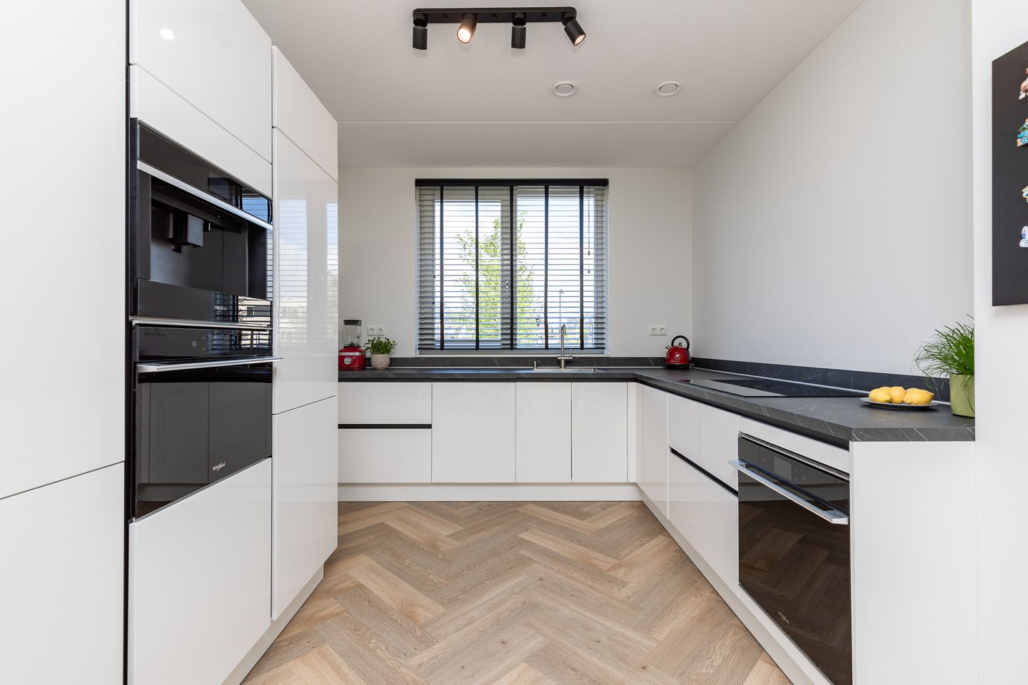 Photo 4 of Nobellaan 100