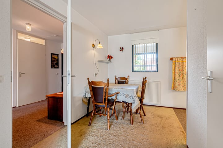 Foto 24 van De Omloop 12-D