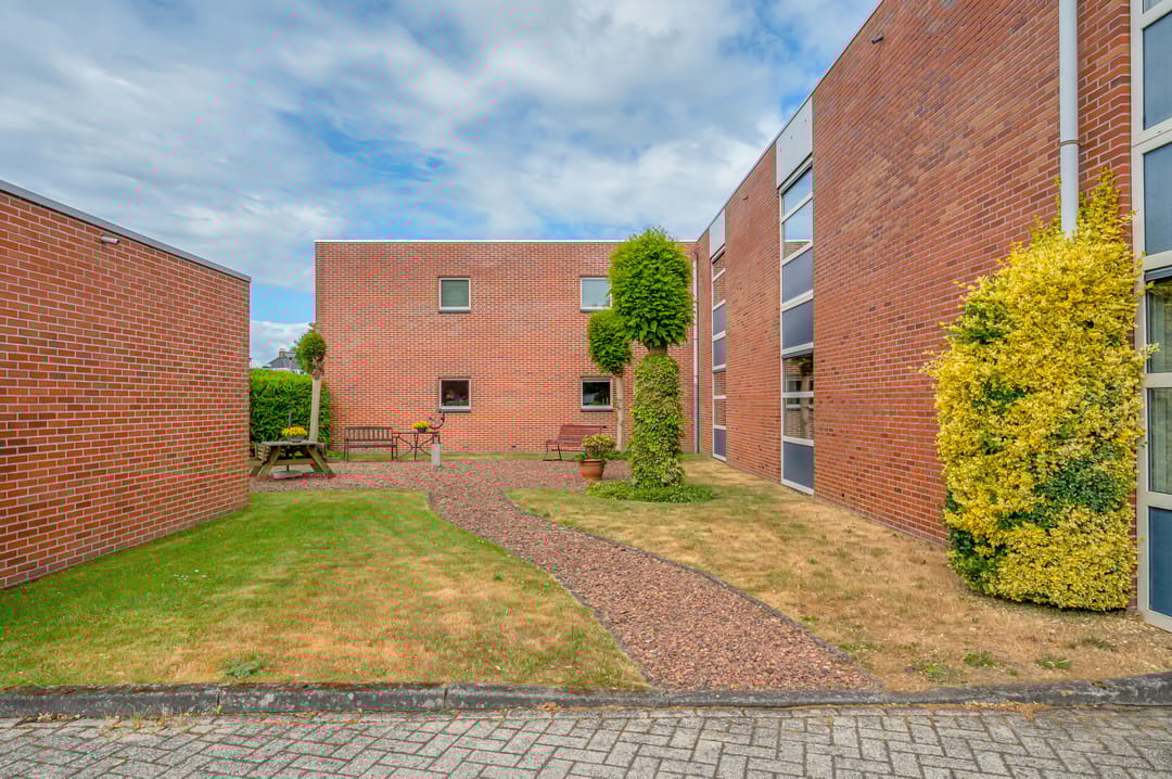 Photo 38 of De Omloop 12-D