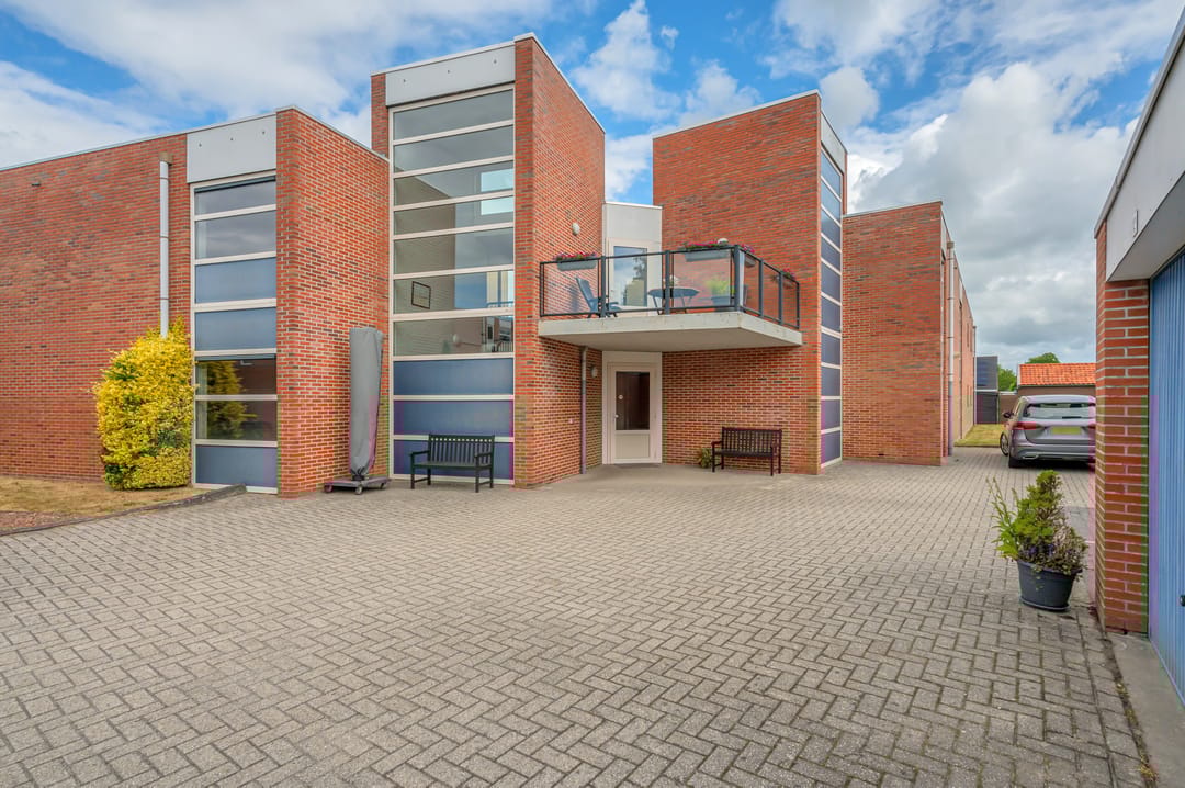 Photo 41 of De Omloop 12-D