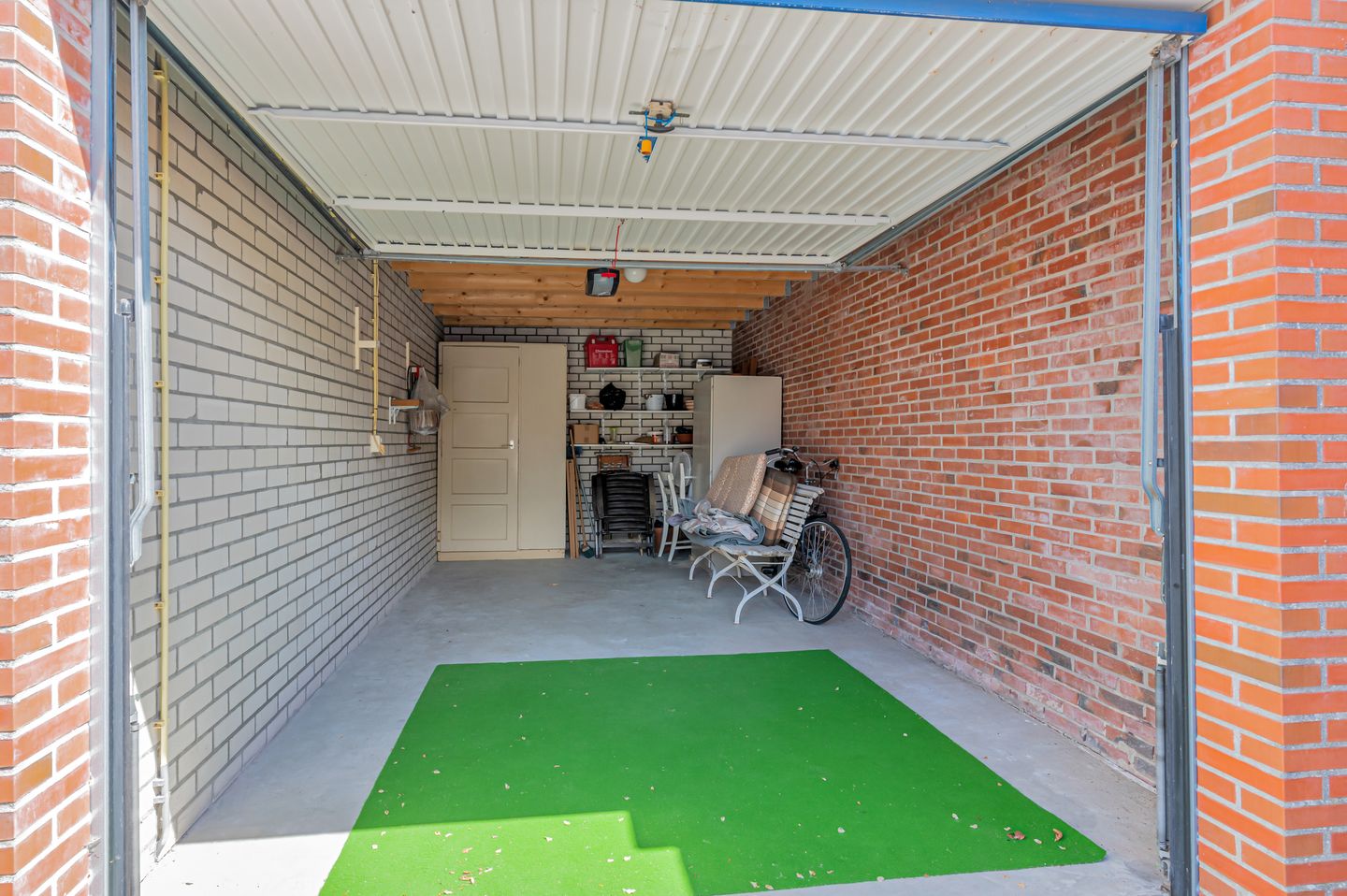 Photo 44 of De Omloop 12-D