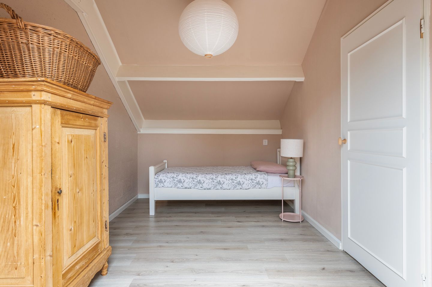 Photo 35 of De Hare 31