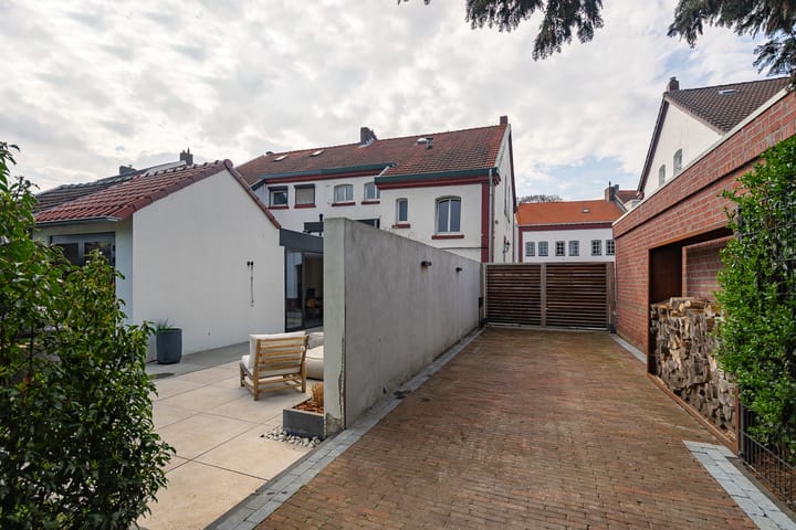 Foto 34 van Laurastraat 62