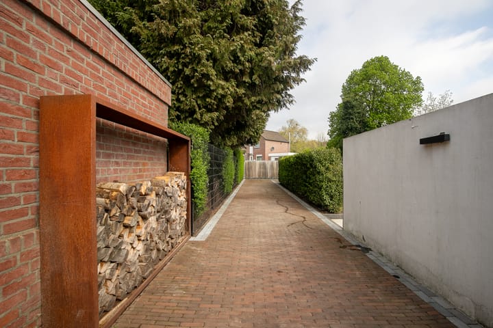 Foto 35 van Laurastraat 62