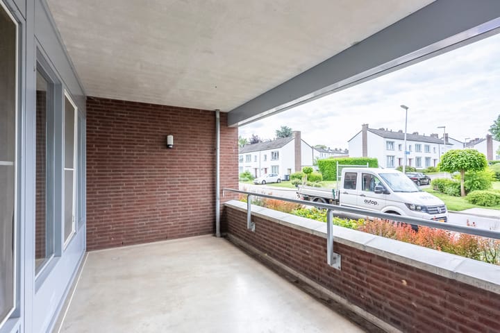 Photo 17 of Insula 91