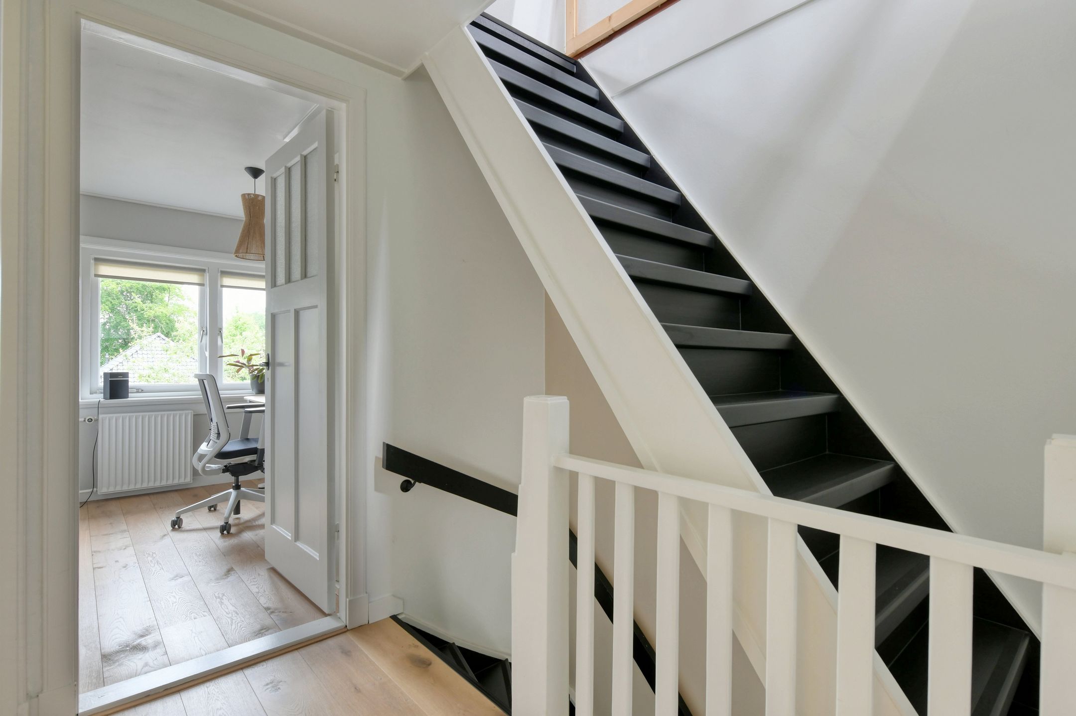 Foto 24 van Stationsweg West 181