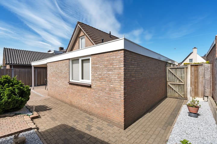 Foto 35 van Venetolaan 12