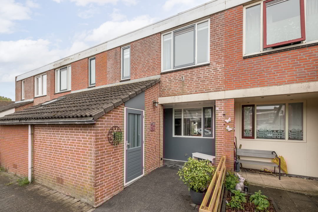 Foto 1 van Steker 37