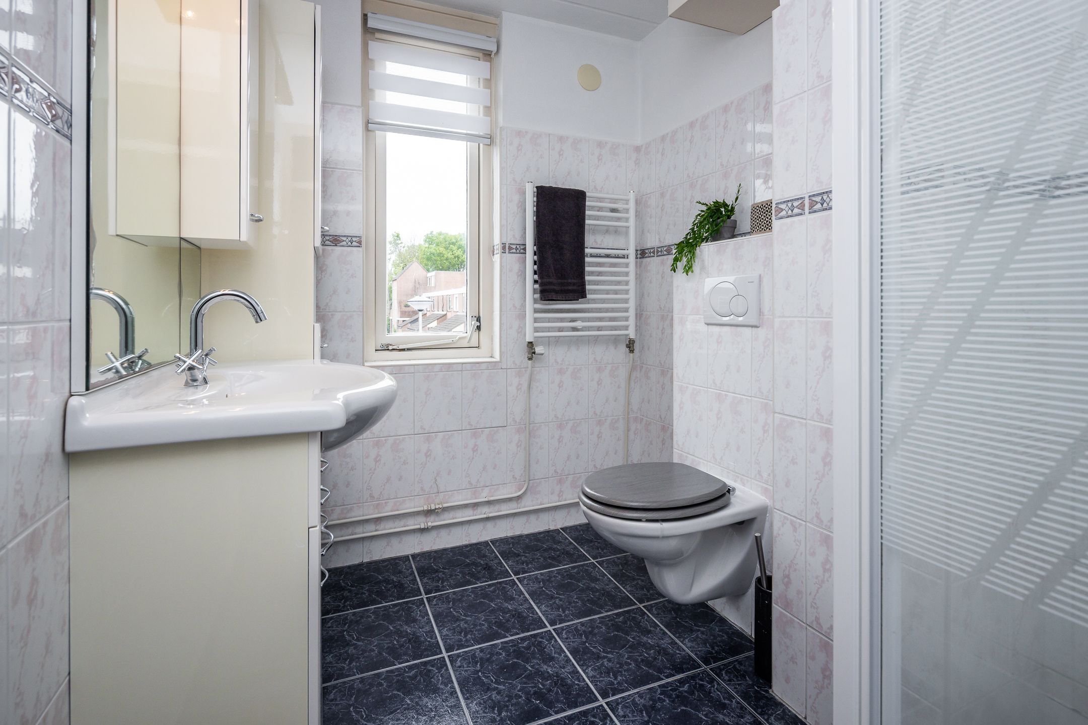 Foto 24 van Steker 37