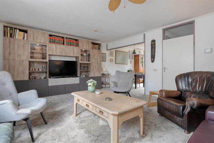 Foto 8 van Van Maanenware 9