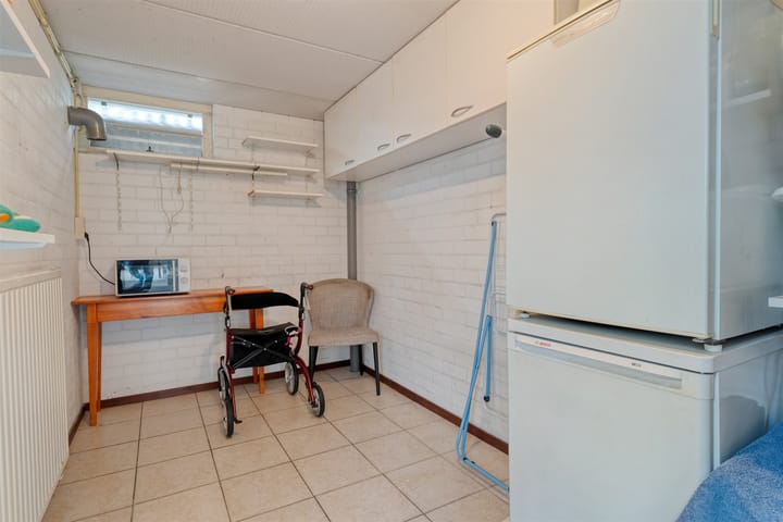 Foto 12 van Van Maanenware 9