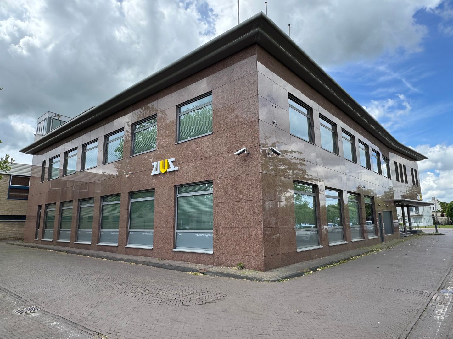Bekijk foto 4 van Stationsweg 1