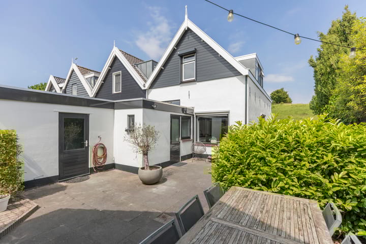 Foto 44 van Stationsweg 98