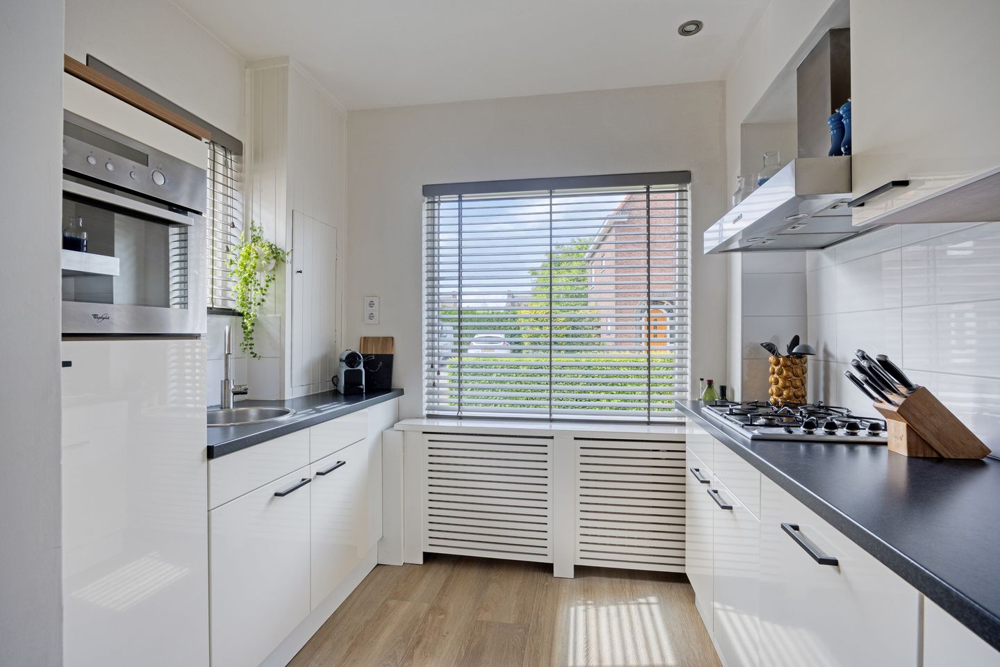 Foto 14 van Burgemeester-Joostenlaan 15