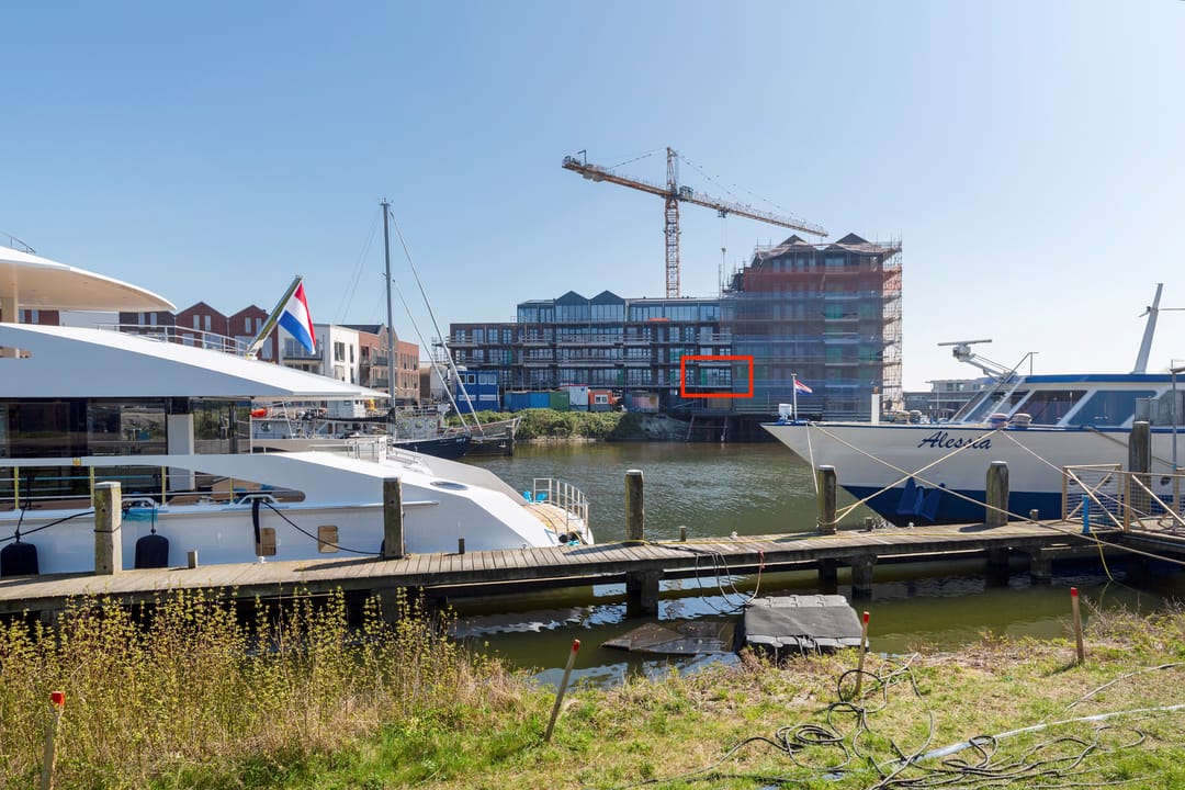 Foto 7 van Stationsplein 128