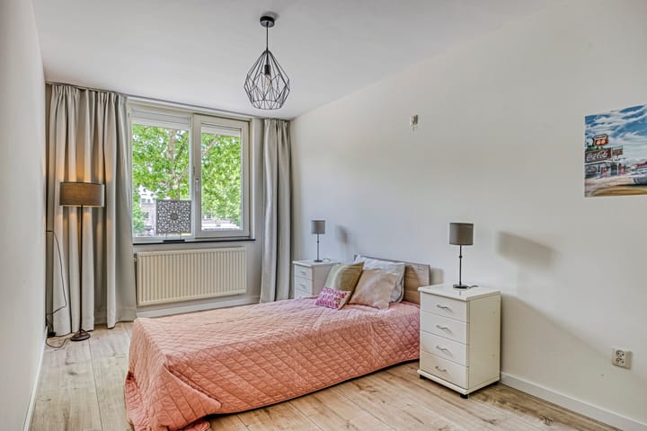 Foto 14 van Moleneindplein 155