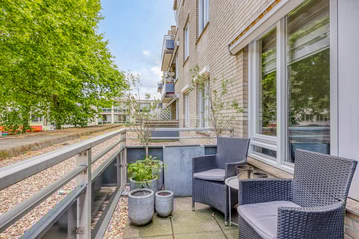 Foto 6 van Moleneindplein 155