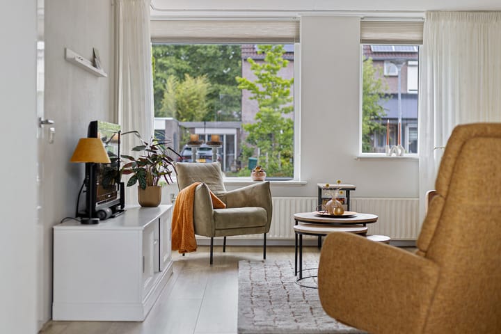 Foto 16 van Welheugte 17