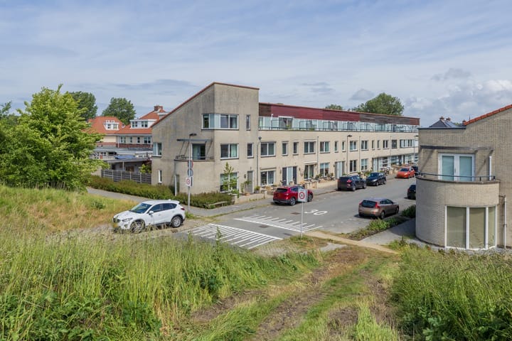 Foto 30 van Parnassia 4