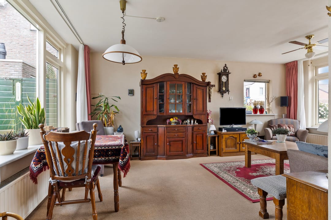 Photo 13 of Venestraat 106