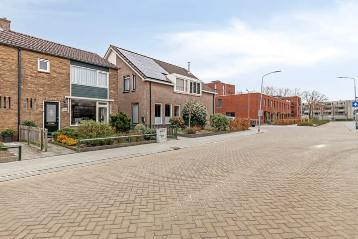 Foto 38 van Venestraat 106