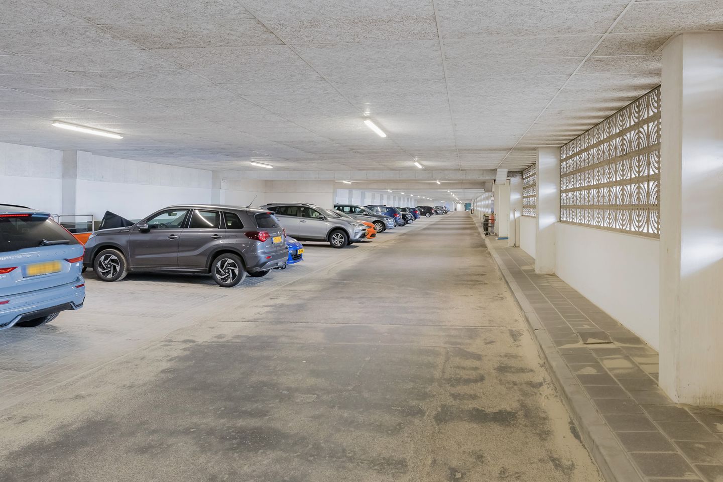 Foto 40 van Kennemerboulevard 604