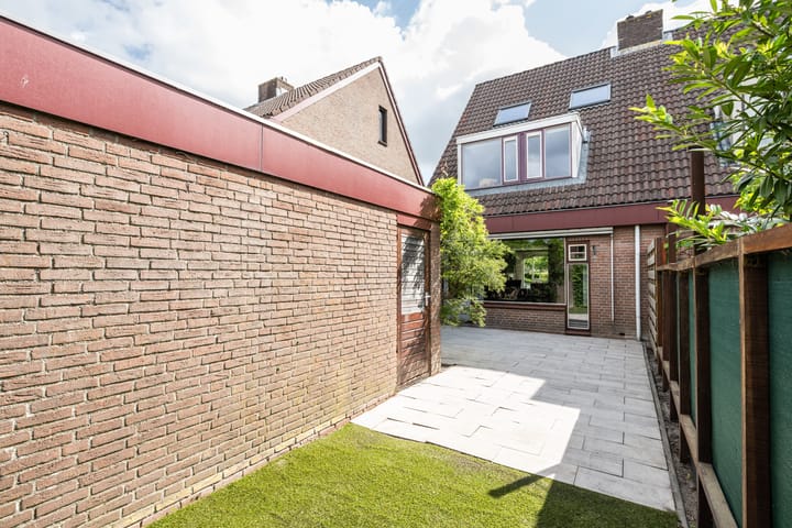 Foto 24 van Elegastburg 24