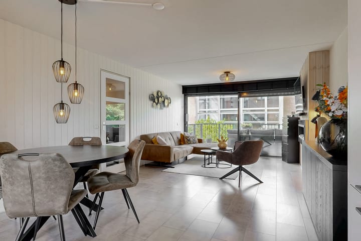 Foto 14 van Anna van Renesselaan 8-B