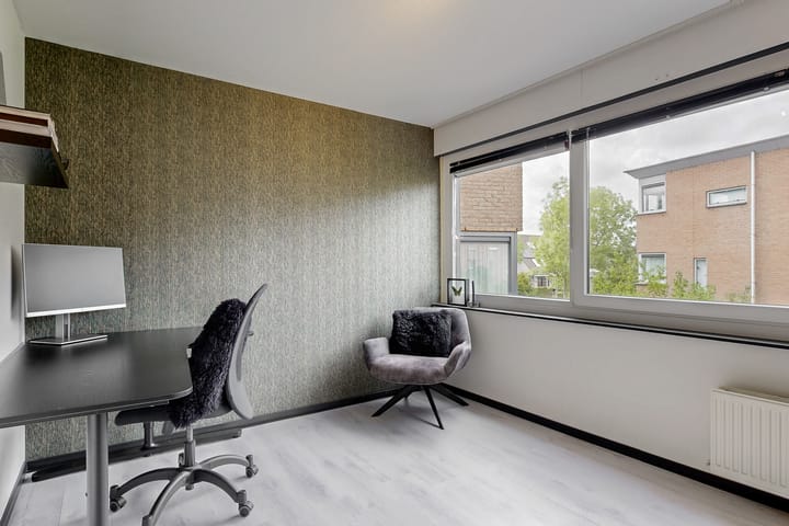 Foto 19 van Anna van Renesselaan 8-B